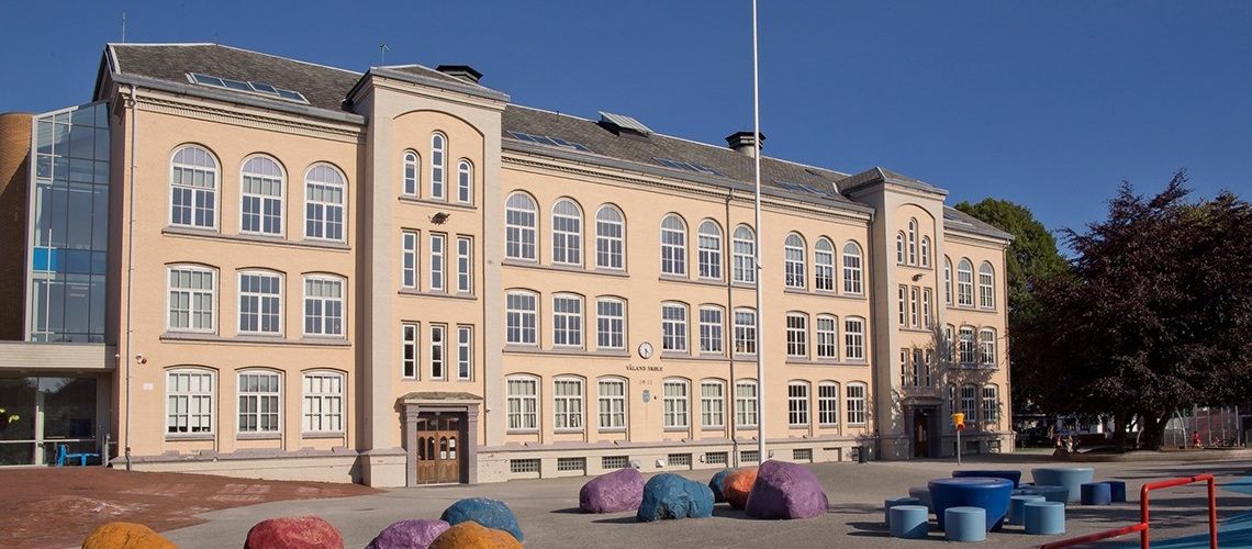 V Land Skole Informasjon Om Skolen